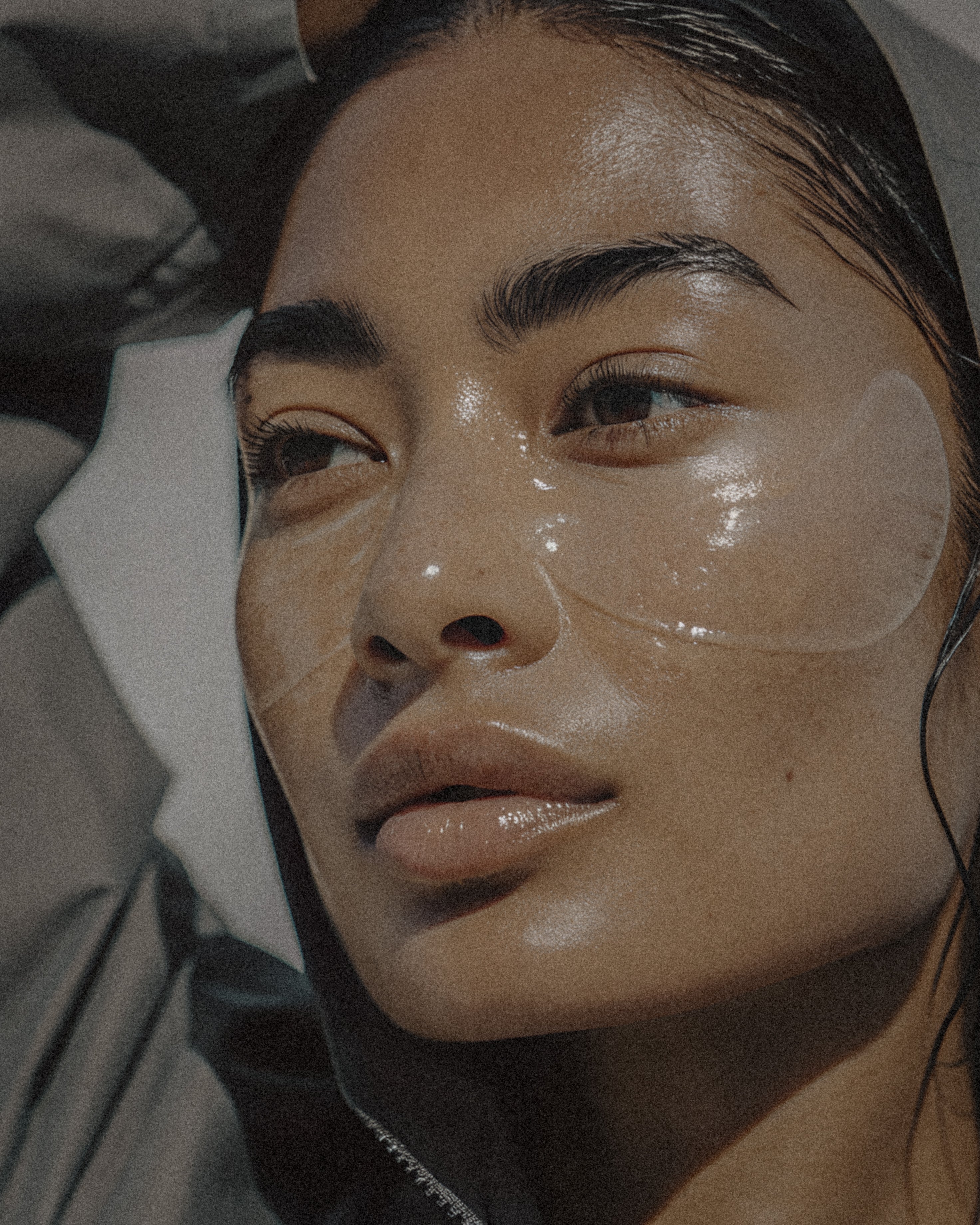 woman_with_eye_patches_closeup.jpg